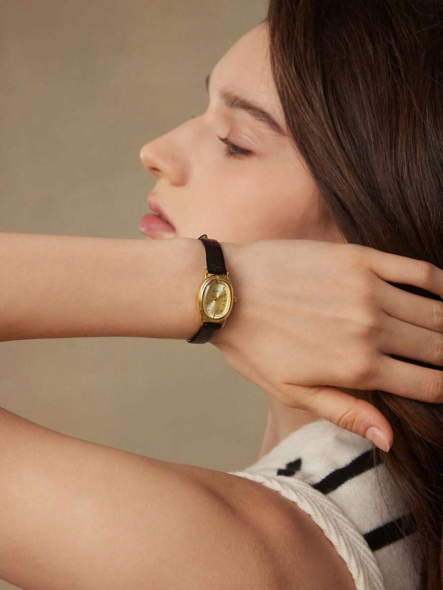 MOTF PREMIUM 1PC GOLDEN OVAL DIAL PATTERNED STRAP WOMEN'S WATCH - Black - View 2