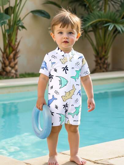 SHEIN 男婴休闲简约鲨鱼图案圆领短袖泳衣，夏季舒适
