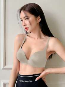 DAZY Simple Thin Seamless Comfortable Adjustable Spaghetti Strap Bra For Women - Grey - View 4