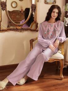 Romantic Sweet Embroidered Ruffled Collar Elaborate Design Long Sleeve Pajama Set - Pink - View 3