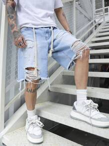 Manfinity EMRG Men's Loose Fit Cotton Ripped Frayed Raw Hem Denim Shorts Jorts - Light Wash - View 4