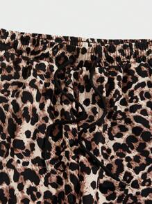 Manfinity BRENVOR Men's Casual Woven Mid-Rise Straight Printed Shorts - Bronze - View 4