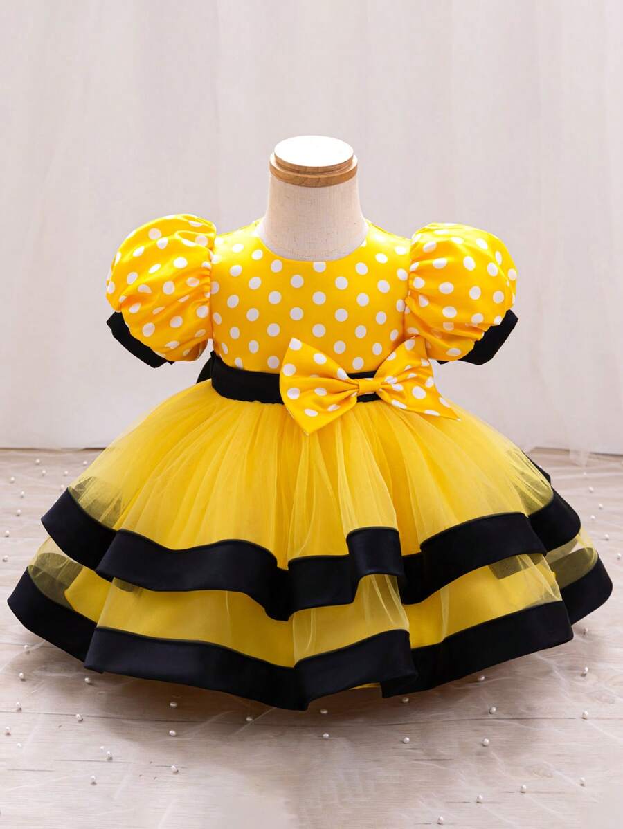 SHEIN Glamorique Kids Vestido de fiesta lindo para bebé niña con estampado de puntos, decoración de lazo y dobladillo de malla