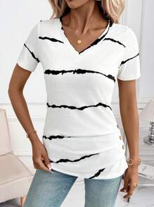 SHEIN Clasi 夏季优雅女士条纹印花褶皱木质纽扣装饰腰部收紧短袖衬衫，适合各种场合，日常休闲、居家、通勤等 - 黑與白 - 查看 3