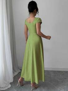 Modelyn Gaun Elegan Wanita Warna Polos dengan Leher Persegi dan Model Silang. - Mint Green - View 2