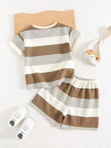 Cozy Pixies Set de 2 piezas de camisa de punto de cuello redondo de manga corta con rayas de colores y pantalones cortos de cintura elástica para niños