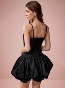 Enchnt 女士撞色蕾丝荷叶边下摆吊带连衣裙 - 黑色 - 查看 4