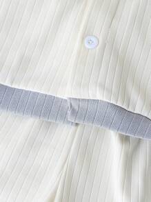 SHEIN Streecool Kids 2件套幼儿男童纹理面料撞色开衫衬衫和短裤套装 - 彩色 - 查看 5