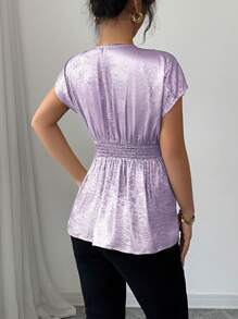 Selianne Blusa elegante de estilo francés con cuello en V, hombros fruncidos y plisados, y mangas abullonadas, con detalles dorados, para uso en la oficina - Púrpura malva - Ver 2