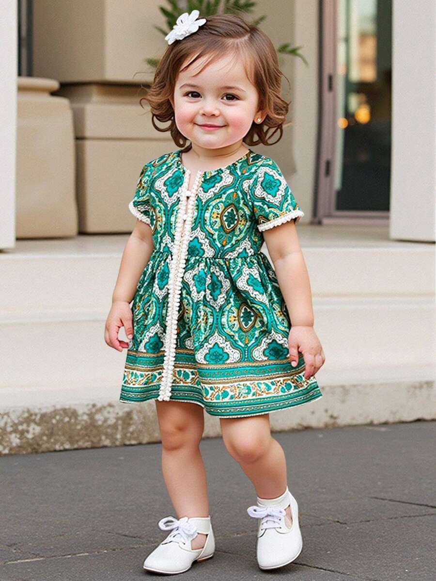 Vestido de verano informal para bebé niña con vuelos, media abertura y estampado floral, cómodo y apropiado para uso al aire libre/vacaciones - Verde - Ver 1
