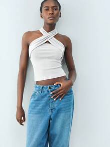 Maija 夏季新款白色交叉肩带设计性感短款上衣，优雅都市现代风格，适合情侣、外出、日常休闲、婚礼、节日、商务休闲装 - 白色 - 查看 4