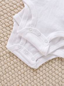 SHEIN 2Pcs/Set Newborn Infants Unisex Simple White Solid Comfortable Short Sleeve Crossed Shoulder Snap Button Bodysuit With Elastic, Elegant & Minimalist Bodysuit - White - View 5