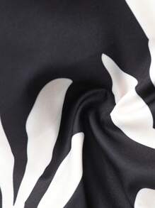 SHEIN VCAY 2 pièces Ensemble blouse à épaules dénudées et short imprimé plante de vacances pour femme, décontracté, vacances - Noir - Voir 7