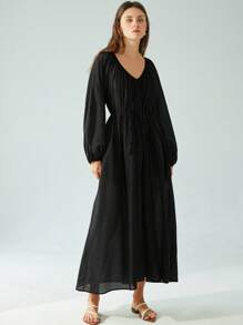 Aveloria Modichic 女士 V 领褶皱泡泡袖缎面亮面连衣裙，配腰带和 A 字形下摆，适合通勤和正式场合 - 黑色 - 查看 5