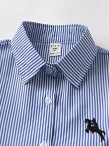 SHEIN 2 pezzi Set composto da camicia a maniche corte con ricamo di cavallo e pantaloncini beige per ragazzi, casual e comodo, adatto per primavera-estate, gite, vacanze, viaggi, relax, prendere il sole