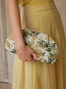 MOTF PREMIUM FLOWER EMBROIDERY SHELL SHAPED CLUTCHES - Green - View 5