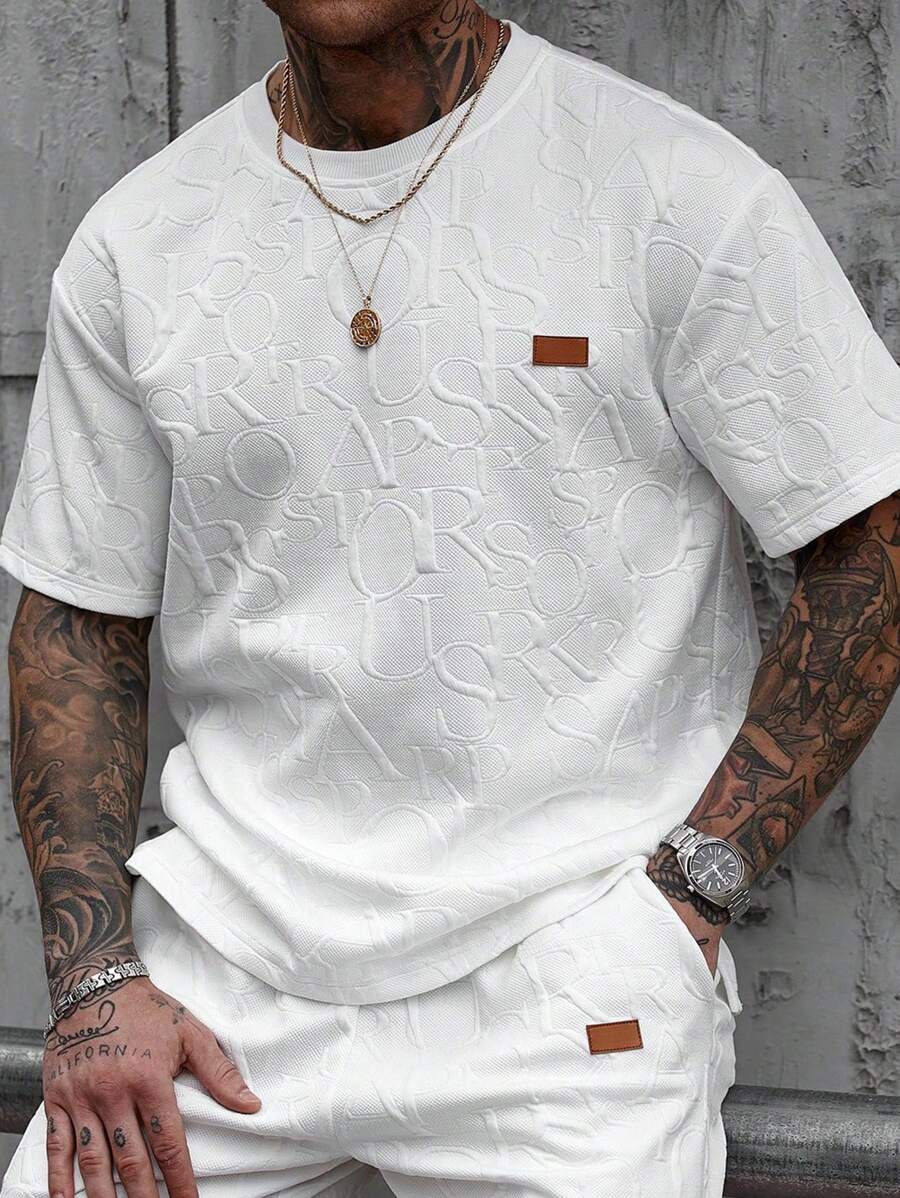 Manfinity CasualCool 男士休闲圆领 T 恤，简约时尚英文字母压花纹理面料 - 白色 - 查看 1