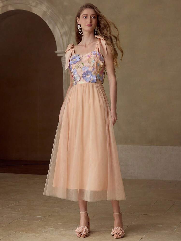 FLORAL EMBROIDERY FLOWY DRESS