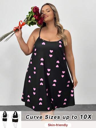 SHEIN CURVE+ Plusstorlek dampyjamasklänning med hjärtformad tryck och tunn axelrem, strandkläder för kvinnor för alla hjärtans dag/Strandklänning/Strandsemesterkläder/Strandessentials/Examen/Tebjudningsklänning