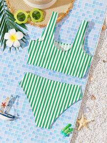 SHEIN Tween Girls Casual Minimalist Camisole & Briefs Swimsuit Set, Suitable For Summer