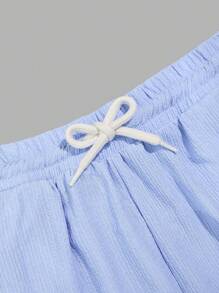 RueChic Conjunto de camisa regular y pantalón corto de verano con detalles de parches de tela especial para hombre