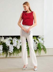 MOTF PREMIUM STEREO FLORAL SLEEVELESS BLOUSE