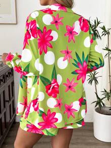 SHEIN 2 件套孕妇花卉印花衬衫和短裤套装，宽松