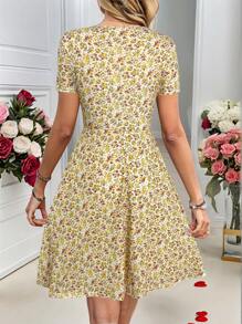 EMERY ROSE Women's Ditsy Floral V-Neck Short Sleeve Casual Vacation Dress
