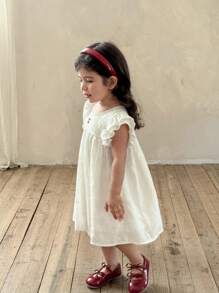 SHEIN Vestito da bambina casual con fiori ricamati a doppio strato e maniche a 3/4, per primavera/estate