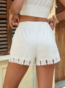 Breezaya Damskie jednokolorowe szorty jeansowe z koronką i ramiączkami spaghetti - Biały - Zobacz 7