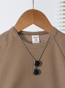 SHEIN Tenue complète pour bébé garçon, t-shirt à manches raglan avec imprimé simple et short, adapté pour l'été, idéal pour