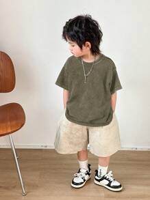 SHEIN 1 件年轻男孩休闲运动学院日韩宽松水洗柔软舒适圆领T恤适合孩子返校适合生日派对、聚会、表演、婚礼、洗礼、返校日常适合上学适合旅行适合运动适合春夏季 - 橄欖綠 - 查看 10