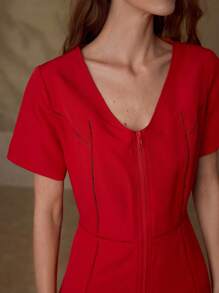 MOTF VESTIDO CON CREMALLERA AL FRENTE Y CUELLO EN V - Rojo - Ver 2