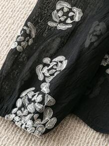 SHEIN 大码女式花卉刺绣提花长袖汉服风格上衣 - 黑色 - 查看 4