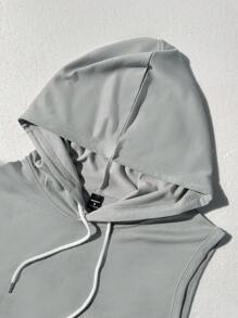 Manfinity LEGND 男士纯色无袖连帽背心和短裤套装男士慢跑服男士服装男士服装男士健身服