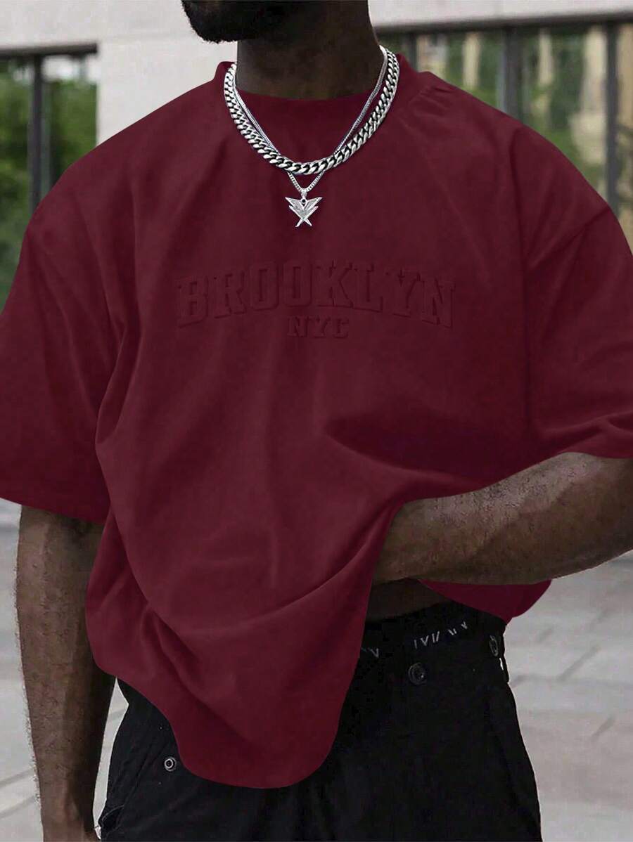 Manfinity LEGND Men's Casual Simple Letter Embossed Short Sleeve T-Shirt, Summer Streetwear Shirts Streetwear Shirts Men Streetwear Men Shirts - Burgundy - View 1