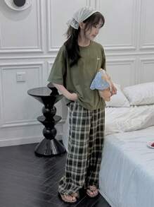 Dazy Kids 青少年女孩图案 T 恤和格子裤休闲家居套装