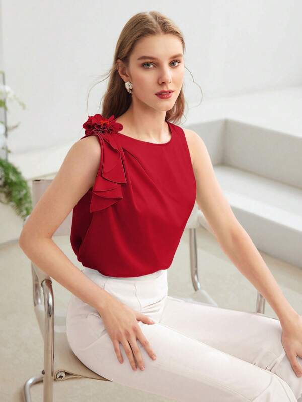MOTF PREMIUM STEREO FLORAL SLEEVELESS BLOUSE
