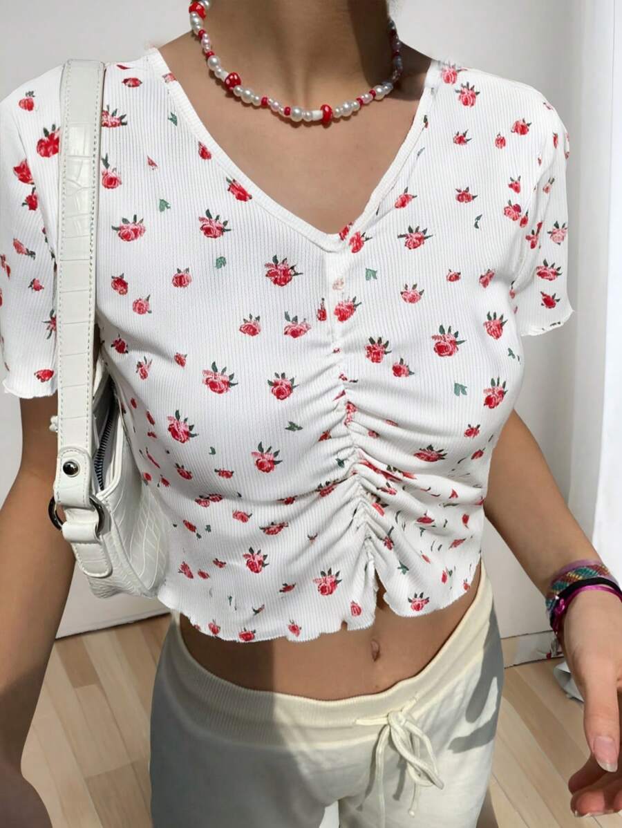 T-shirt slim à manches courtes avec fleurs éparpillées et froncis, pour ados filles - Blanc - Voir 1