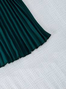 SHEIN Tween Girls Elegant Solid Color Pleated Camisole Dress Two Pieces Set - Dark Green - View 7