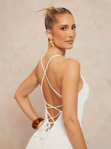 Lumalex Vestido ajustado con espalda al aire, cuello de camisa y textura perforada para mujeres