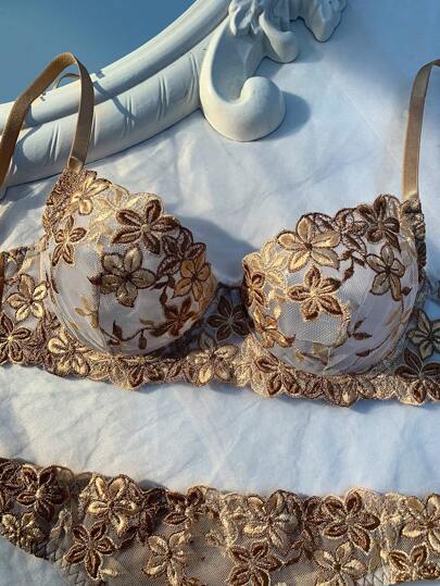 Roze Romantic Wire BH Pantie Lingerie Set Women view 4