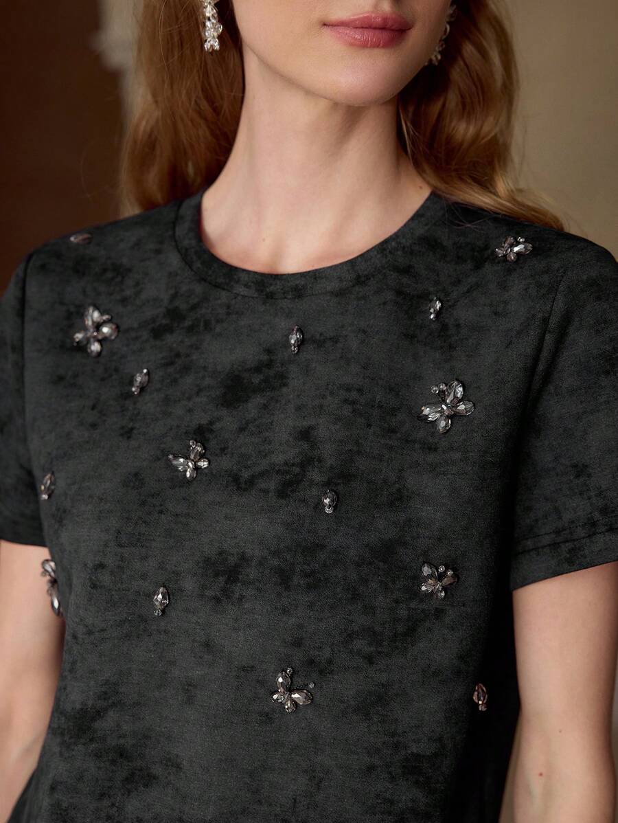 MOTF PREMIUM RHINESTONE BUTTERFLY DETAIL T-SHIRT - Black - View 2