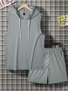 Manfinity LEGND 男士纯色无袖连帽背心和短裤套装男士慢跑服男士服装男士服装男士健身服