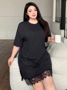 Dazy Plus 圆领撞色蕾丝直筒短袖睡袍睡衣