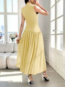 Modelyn Vestido plisado sin mangas de cuello alto para mujer - Amarillo claro - Ver 2