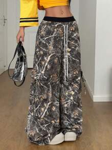 SHEIN EZwear Pantalones con bolsillos con estampado de ramas de primavera para mujer