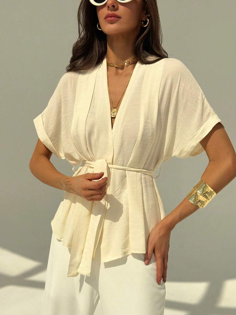 TrendSteals 女士休闲纯色蝙蝠袖衬衫,夏季沙滩度假必备,波西米亚热带风情 - 白色 - 查看 1