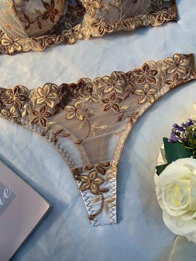 Roze Romantic Wire BH Pantie Lingerie Set Women view 3