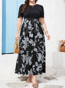 SHEIN Holidaya Plus Size Random Printed Ruffle Hemline Short Sleeve Dress With Round Neck Maxi Women Outfit